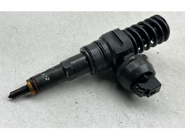 Форсунка 038130073BN    Volkswagen Touran I   