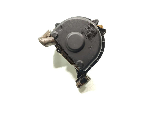 Масляный насос  CBZB 03F115105D  Skoda Fabia Mk2 (5J) 