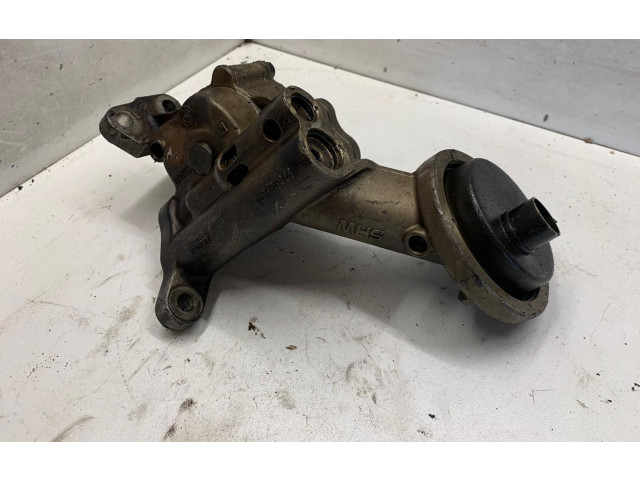 Масляный насос   8705161630  Audi A6 S6 C6 4F 3.0