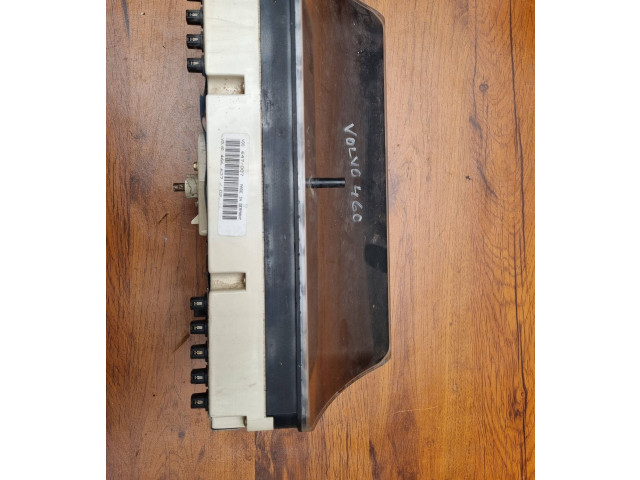 Přístrojová deska Volvo 460 1996 647007, 46662702