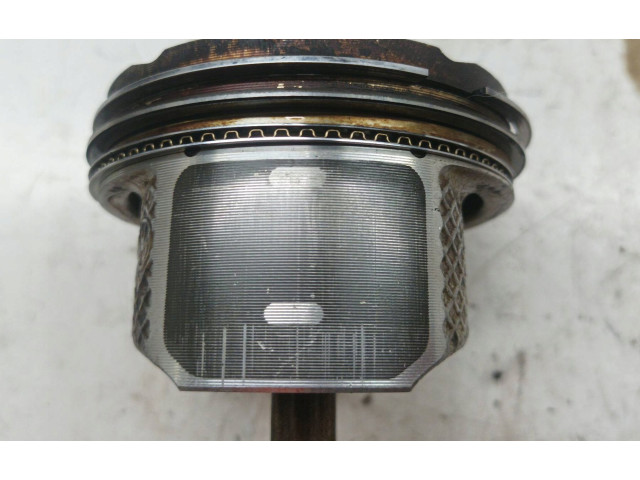 Píst Seat Ibiza III (6L)