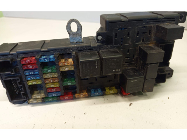 Блок предохранителей 9452993, 518322110 Volvo S60