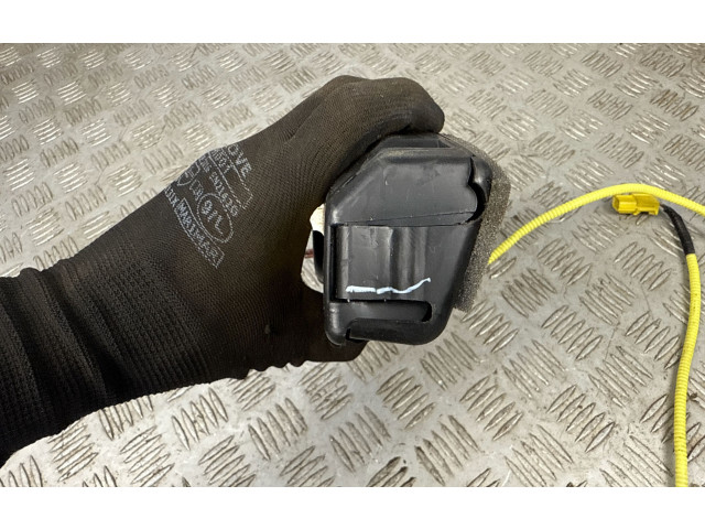 Подушка безопасности в сиденье    Subaru Outback