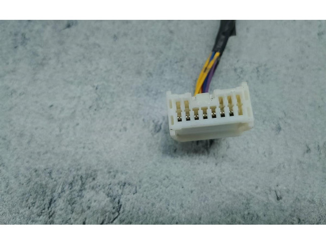 Зеркало электрическое Honda FR-V 2004 - 2009 года