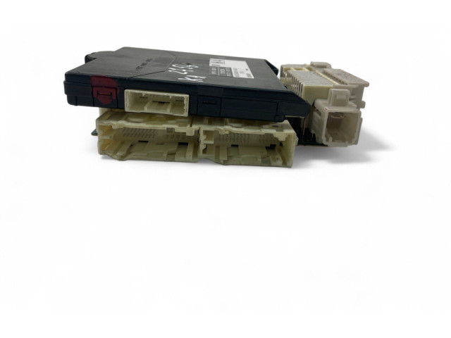 Блок управления коробкой передач 892210D120   Toyota Yaris