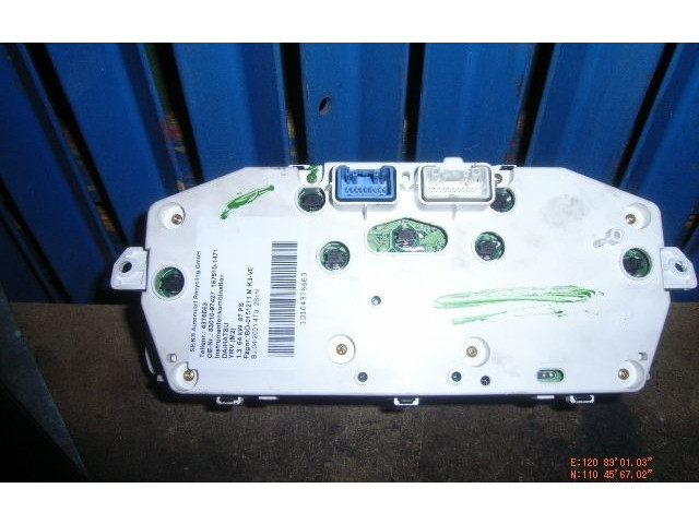 Панель приборов Daihatsu YRV