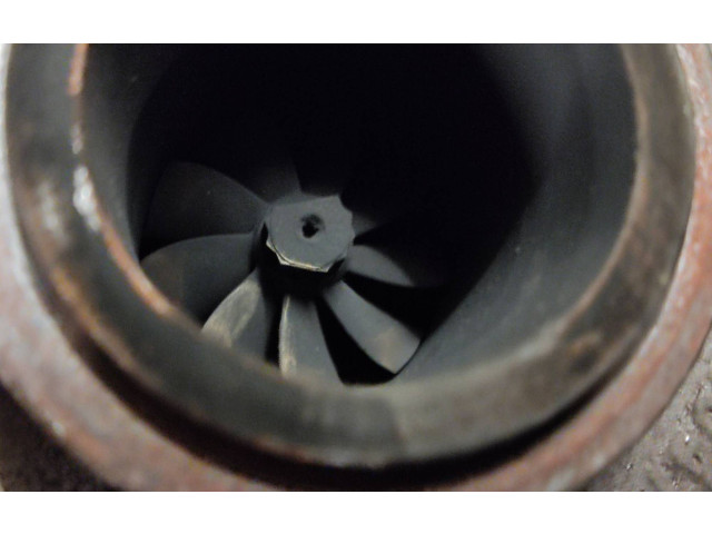 Turbodmychadlo Турбина 25187704, 4947701610 Opel Antara A22DM