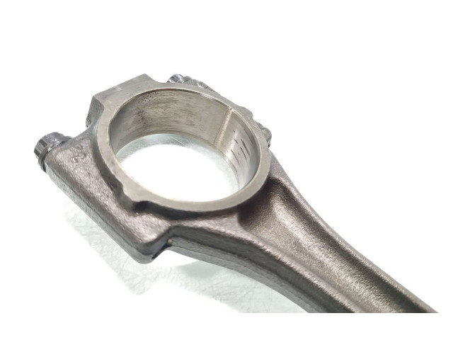  Поршень с шатуном    Volkswagen Golf Cross  