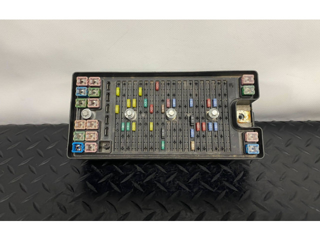 Pojistková skříňka 1581307002 Pontiac Grand Prix 2008