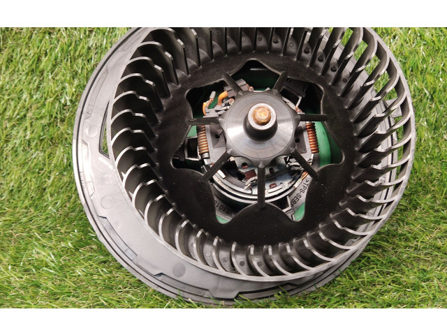 Вентилятор печки    5Q1819021B, T018602MH   Audi A3 S3 8V