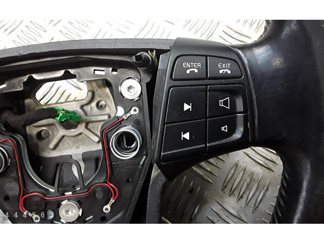 Руль Volvo V70  2005 - 2008 года SV55187001      