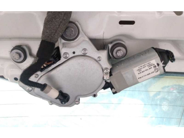 Двигатель стеклоочистителя заднего стекла