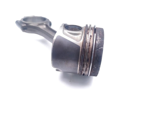  Поршень с шатуном CBAB CBAB  Audi A3 S3 8P  