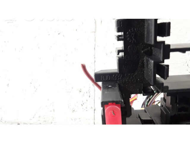 Блок предохранителей 8J0937503 Audi TT TTS Mk2