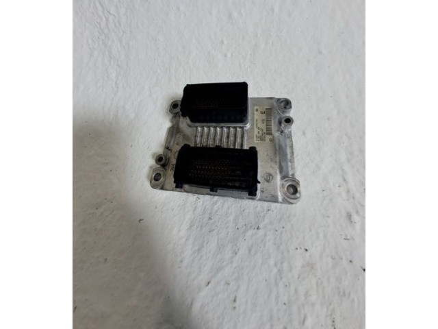 Блок управления двигателем Блок управления 51798154   Fiat Grande Punto