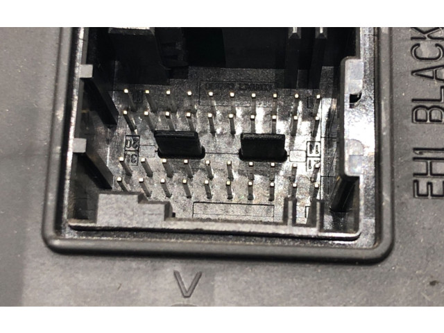 Блок управления 8201068829 Dacia Duster II