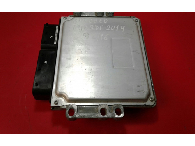 Блок управления двигателя 39130, 2A700   KIA Ceed