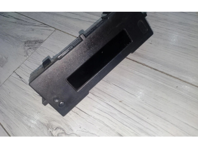 Дисплей 8200307273--C Renault Clio III