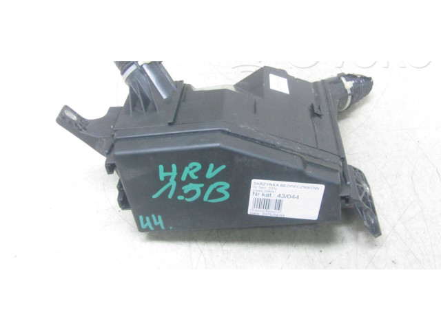 Блок предохранителей     Honda HR-V    