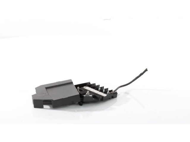 Блок предохранителей 9811879680, 9812869780 Citroen C5 Aircross