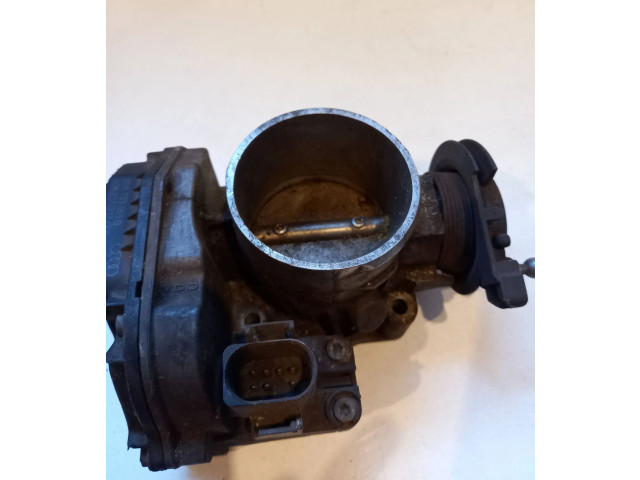 Дроссельная заслонка 058133063Q Audi A4 S4 B5 8D