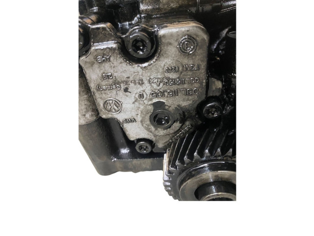 Масляный насос   03L103535  Audi A6 S6 C6 4F 