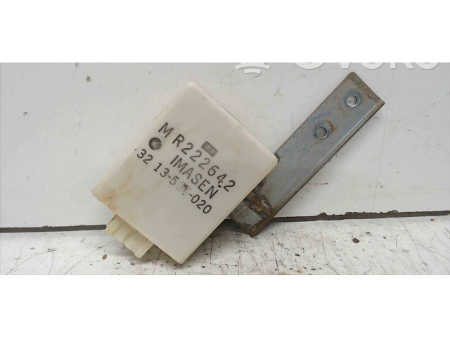 Блок предохранителей    Mitsubishi L200    