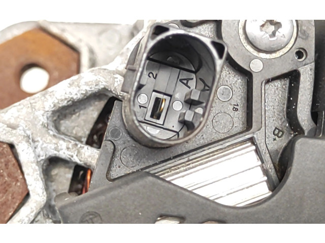 Генератор 30659580, 0125812009 Volvo XC40