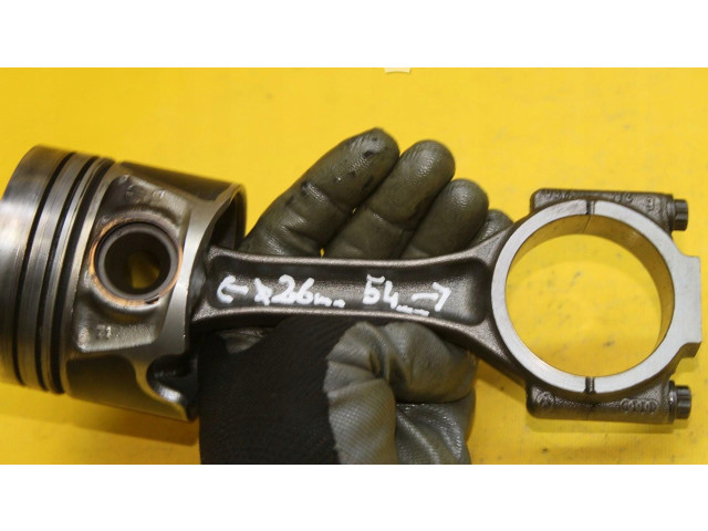 Píst Audi A8 S8 D4 4H