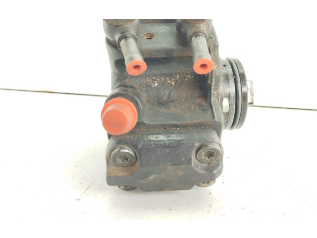 Топливный насос       Opel Combo C  2001 - 2011 года   