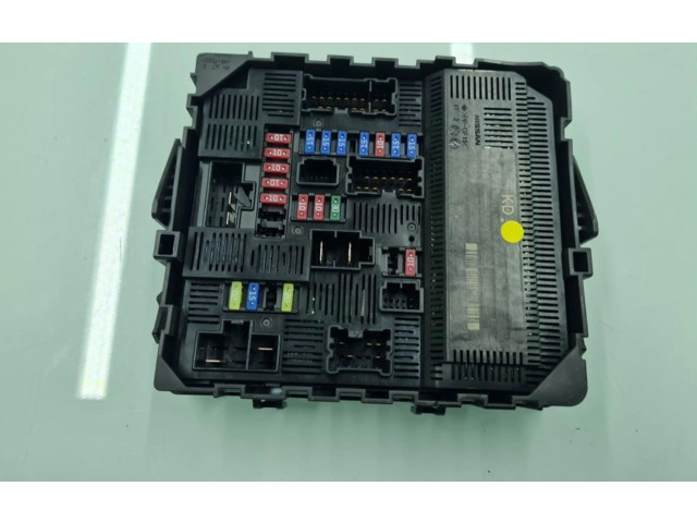 Pojistková skříňka 284B74JW2A, 284B74JW2A Nissan Navara 2015