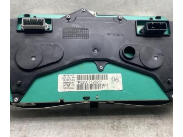 Панель приборов    Dacia Logan I       