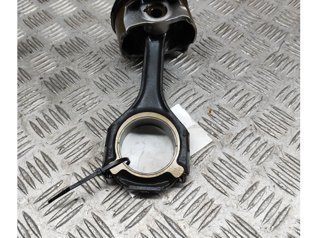 Píst A2780301117, A2780300520 Mercedes-Benz CLS C218 X218 M 278.922