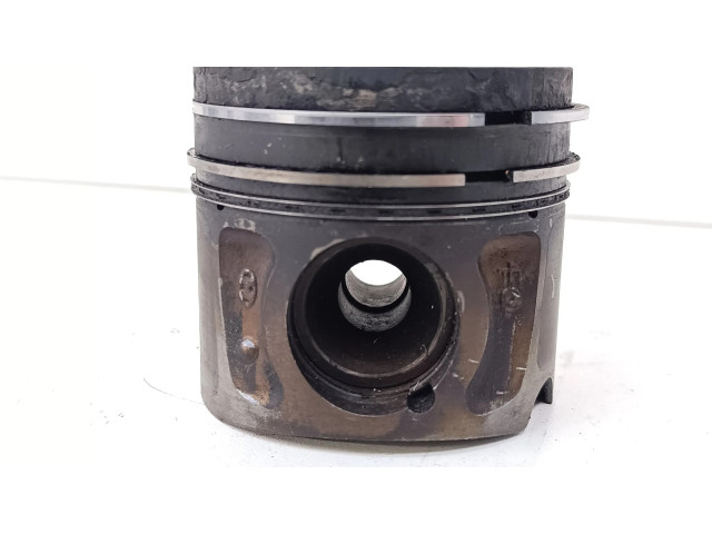 Píst Hyundai ix35 pro naftový motor 2.0