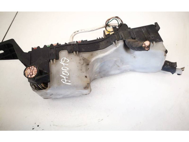 Блок предохранителей     Toyota Corolla Verso AR10    