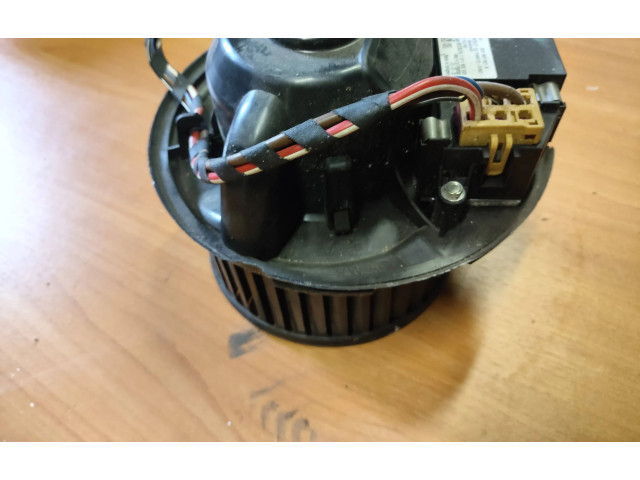 Вентилятор печки    1K1820015F, F995749D   Volkswagen Touran I