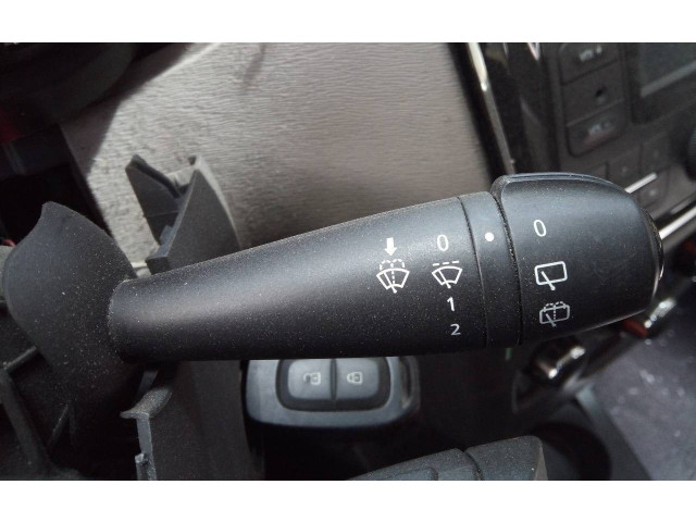 Ручка стеклоочистителей Dacia Lodgy