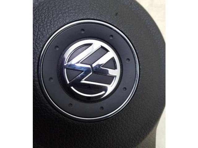 Подушка безопасности водителя 2K5880201F Volkswagen Caddy