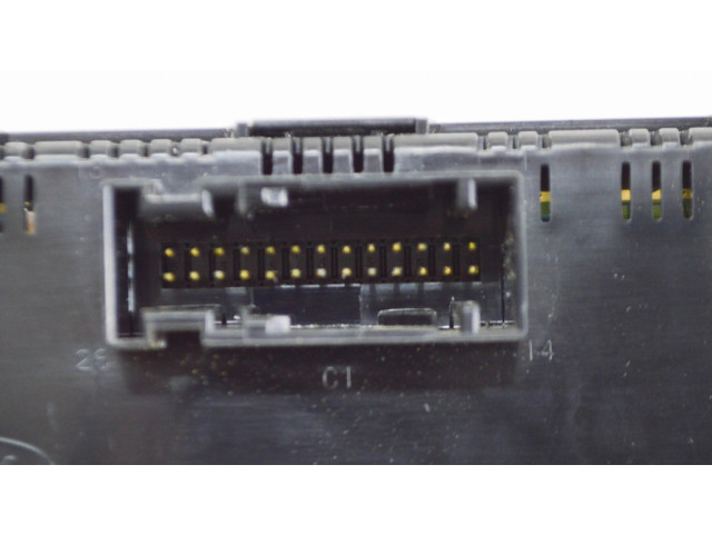 Включатель регулировки салона