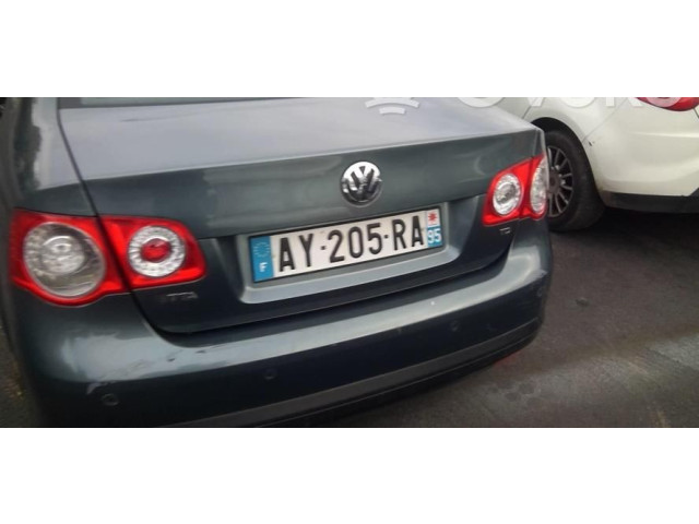 Зеркало электрическое        Volkswagen Jetta V  2005 - 2010 года   