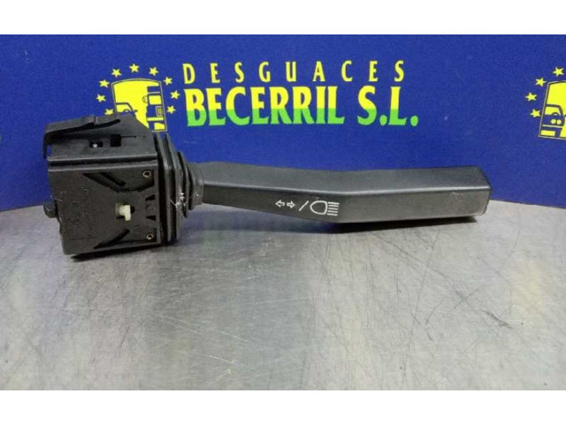 Ручка поворотов/ фонарей    Volvo 460