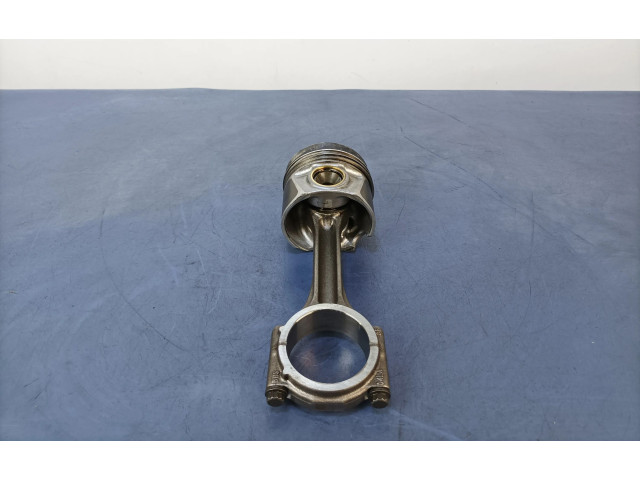  Поршень DFGA   Volkswagen PASSAT B8  