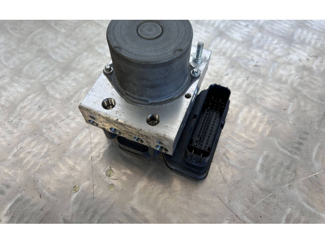 Блок АБС 6701020450 Maserati Ghibli 2013 - года