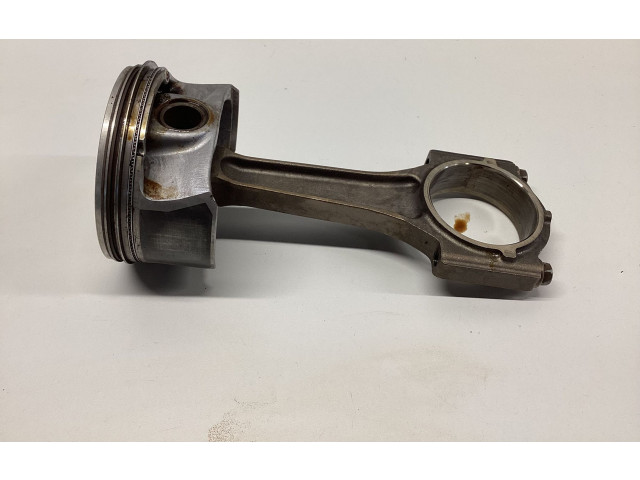 Поршень с шатуном Dodge Challenger