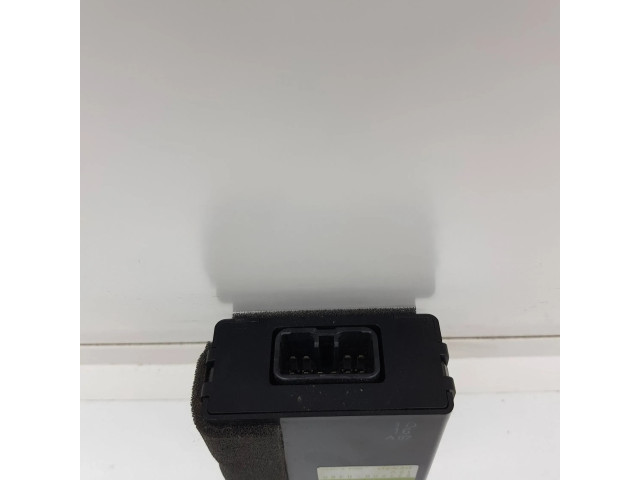 Блок управления 8748060030, 2772000380   Toyota Land Cruiser (J100)