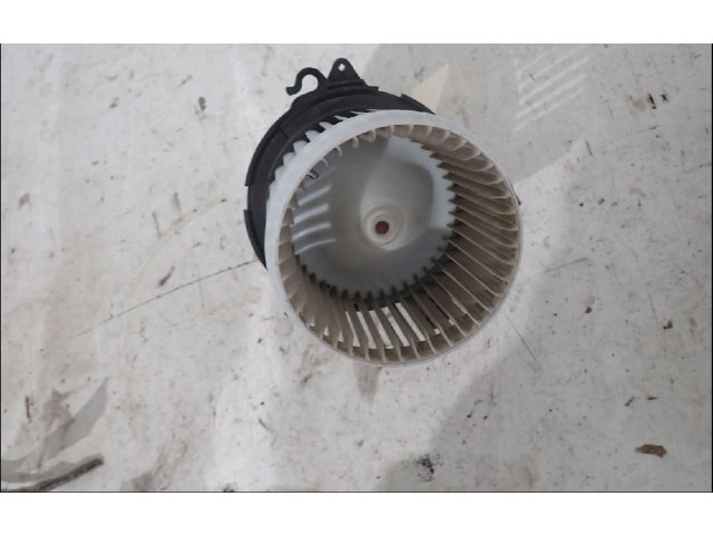 Вентилятор печки 272107379R Dacia Sandero