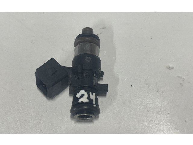 Форсунка 8200292590, H82292589    Renault Clio IV  D4F 740 