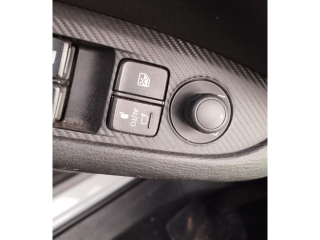 Зеркало электрическое Mazda CX-3 2015 - - года