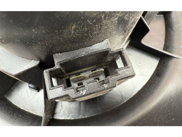 Вентилятор печки 6Q1819015J Audi A1