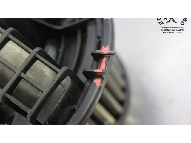 Вентилятор печки    K68038189AA   Fiat Freemont